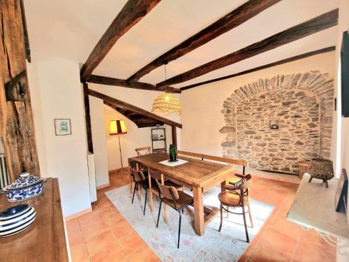 Létesítmények, MAISON DE VACANCES - Jardin, barbecue et charme in Cassagnes-Begonhes