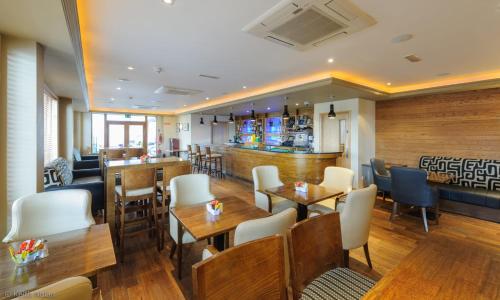Restaurant, Cryans Hotel in Carrick on Shannon
