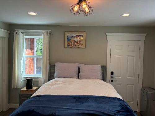 En-suite with separate entrance