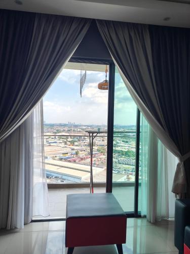 Univ 360 Seri Kembangan - Cozy Homestay Free Wifi - Netflix - Prime Video near Universiti Putra Malaysia