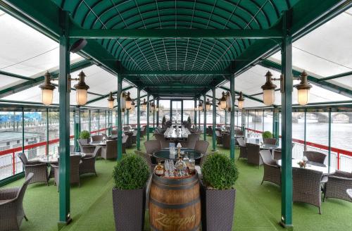 Admiral Botel - image 8