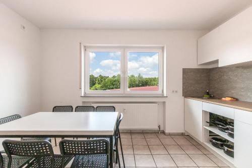 Monteurapartment I 8 Betten I Kuche I Waschmaschine I Balkon in Munster Bei Dieburg
