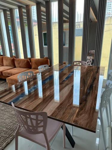 3B - Simply Fabulous - 4BR Apartment!