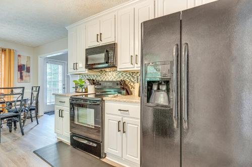 Covington Abode Less Than 30 Mi to Stone Mtn Park! in Covington, USA