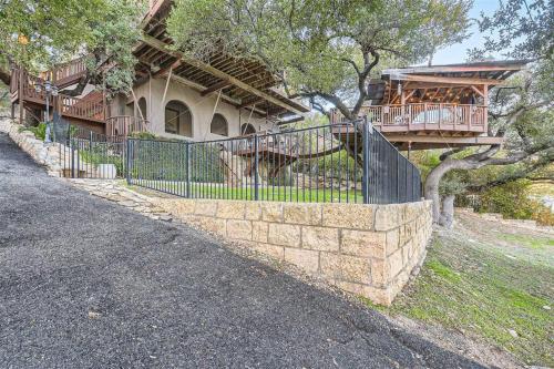 Lakeside 3BR Cabin With Spacious Patio and Gameroom in Jonestown, USA