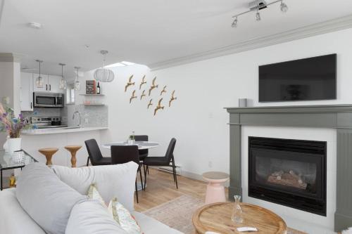 Two-Bedroom Apartment room in Boutique Beach Apartment