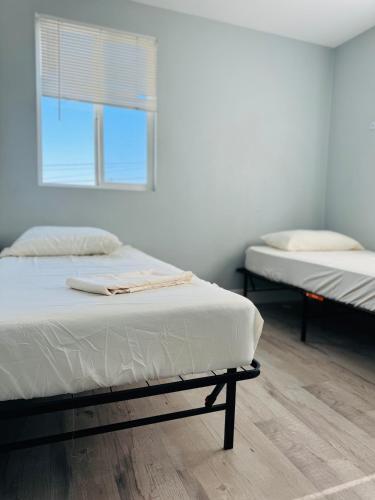 California Castle - Fashion District - DTLA - Flexible