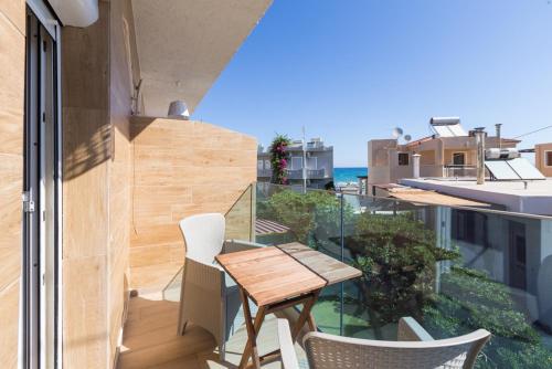 Theo Apartments 2