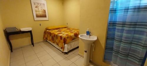 Hostal San José (Hostal San Jose) in La Union