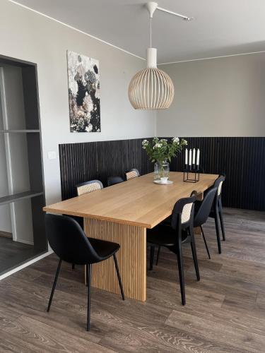 E8 - Cozy 2 BR Apartment in central Reykjavík, with view, Reikiavik (foto 7)