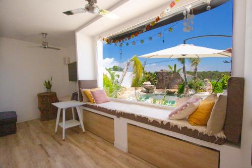 Közös társalgó / TV, Tropical Oasis Costa Dorada with private pool in El Castell de Montornes