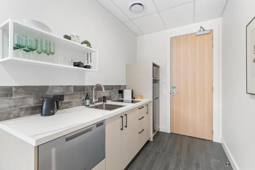 12th Avenue Suites - image 5