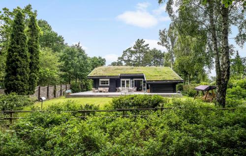 Nice Home In Hornbæk With Wifi in Hornbæk