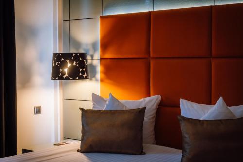 Plaza V Hotel - image 11