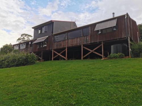 Wyndover Mountain Retreat in Beechmont