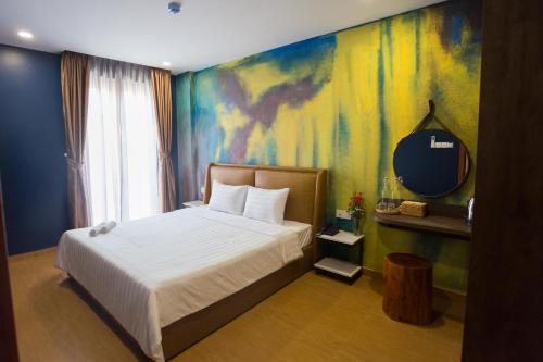 AT HOTEL & CAFE, Kampot