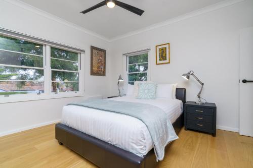 Serene 3BR Haven in Ainslie - Ideal Getaway - Hosted by Canstay photo 3
