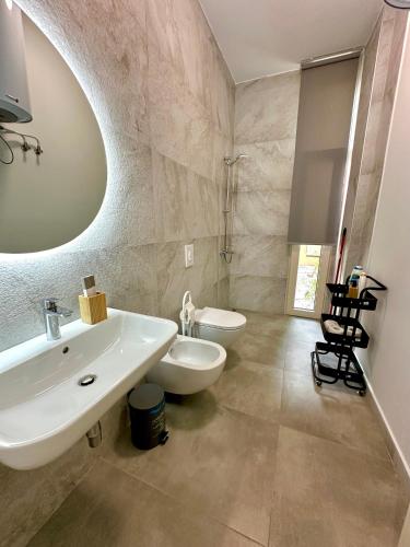 Queens Luxury Vila 111B - image 4