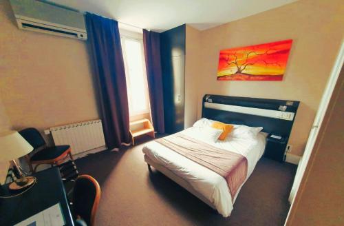 Logis Hotel des Bourbons - main image