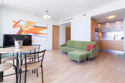 Revalia Fahle Airport Bus-Station Apartments with Best views Revalia Fahle Airport Bus-Station Apartments with Best views