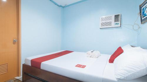 RedDoorz @ Raj Inn Guimaras