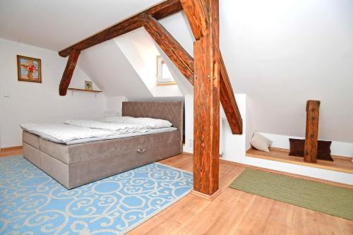 Romantic apartment under the Prague castle, Прага (фото 10)