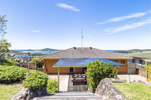 10 Garuwa Street - Fabulous Fingal Bay water views in Fingal Bay