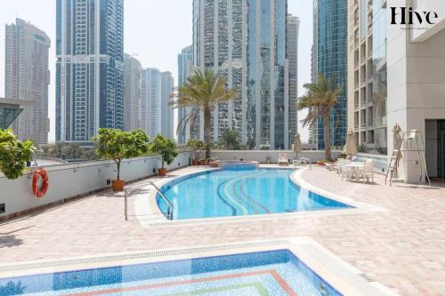 Stunning Studio Apartment in JLT near Metro - image 3