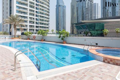 Stunning Studio Apartment in JLT near Metro - image 13