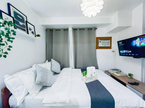 Citispace 1BR Condotel Suite at Ridgewood Towers Near BGC Airport #RW03A, Манила