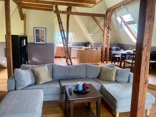 Dachgeschossloft mit Aussicht ins Erzgebirge in Gornsdorf, Deutschland