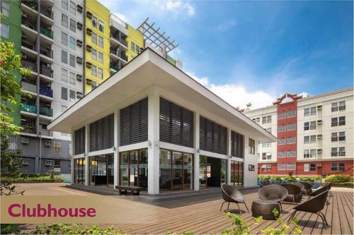 Condotel in Pasig City - Hampton Gardens