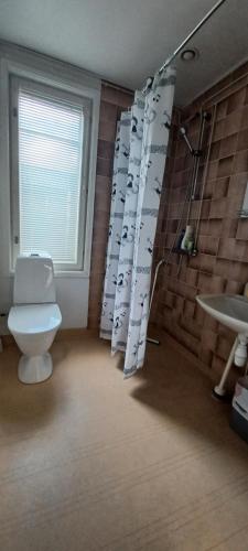 Toimisto-Majoitus B in Kokkola