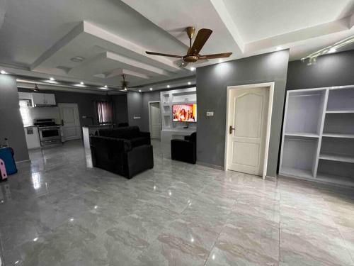 Luxurious 2-Bedroom Oasis in Sunyani-Fiapre in Sunyani