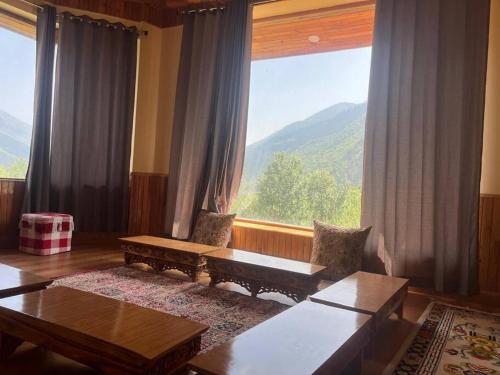 Surrounding environment, BnBBuddy Himalayan 3 BR FarmStay with Lawn Bonfire in Raison