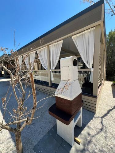 Sunset Serenity Villas with onsite pool and only 3min from beach - Location saisonnière - Drage