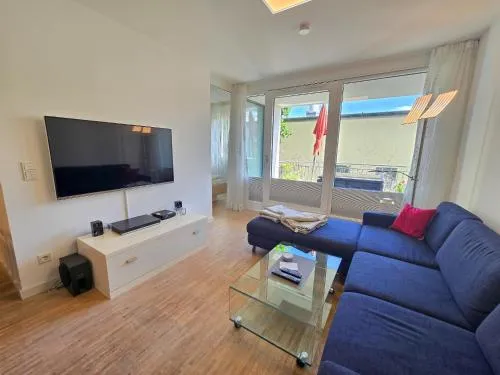 Strandvillen Binz - Ferienwohnung mit 1 Schlafzimmer, Kamin und Balkon DR-423 in Binz, Deutschland
