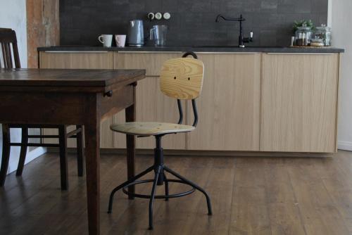 设施服务, Skrundas ielas apartamenti in 库尔迪加