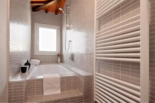 Apartments Florence - San Gallo Suite VII with balcony - image 2