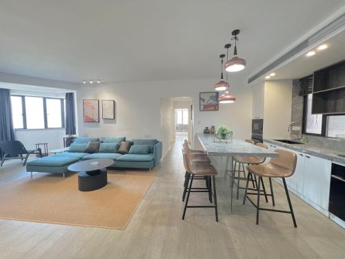Eastern Hub - Jing'an Temple Branch Stylish 3bedrooms in Bustling Location Surrounded by Trendy Bistro and Bar Street, Only 100m from Subway, Shanghai (foto 10)