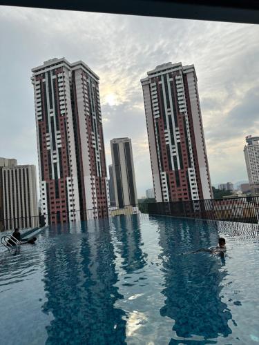 KLcc suites 1 by chamber - main image