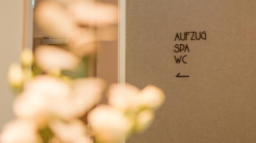 Residenz-Strandhotel (kinderfreies Hotel) - main image