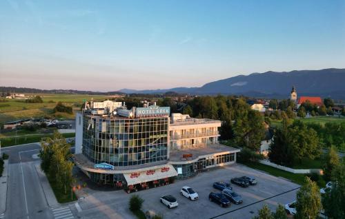 Hotel Krek - image 13