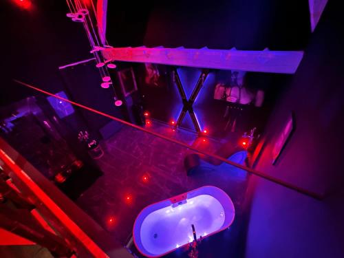 . Loveroom de luxe - Thème 50 nuances de grey maison privative spa insolite