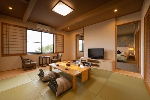 別府観海寺温泉 旅亭松葉屋和洋室 2セミダブルベッド（禁煙）