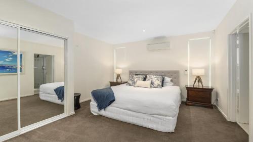 Beachfront by the CC - Plunge Pool, Beach, Pets, 3Bed, 3Bath, Sapphire Beach (photo 4)