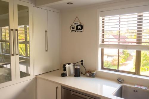 Villa with Pool in Browns Bay, Auckland (fotografie 6)