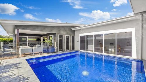 Oasis at Sapphire - Pool, Bike Rides, Family, Cafe
