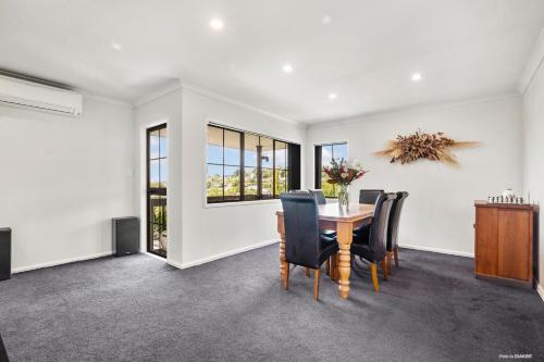 Villa with Pool in Browns Bay, Auckland (fotografie 5)