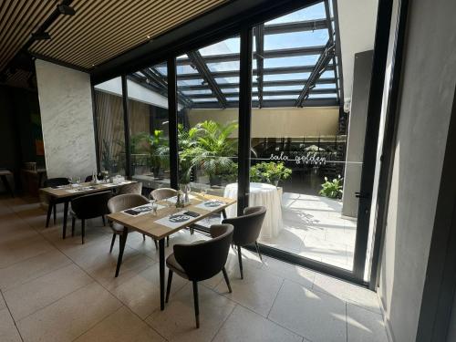 Restaurant, Hotel Aurora in Satu Mare